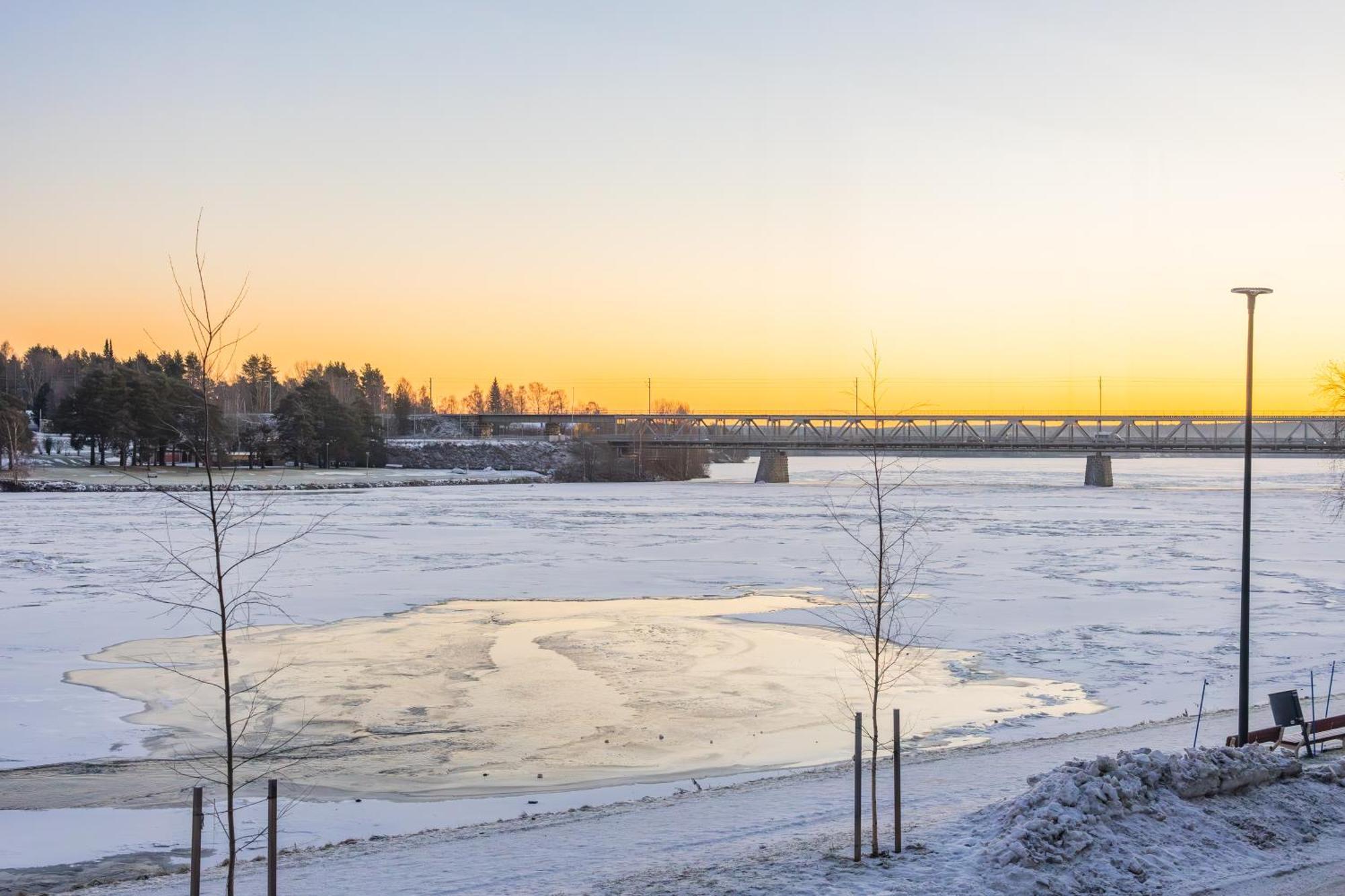 Northern Lights River Рованіемі Екстер'єр фото